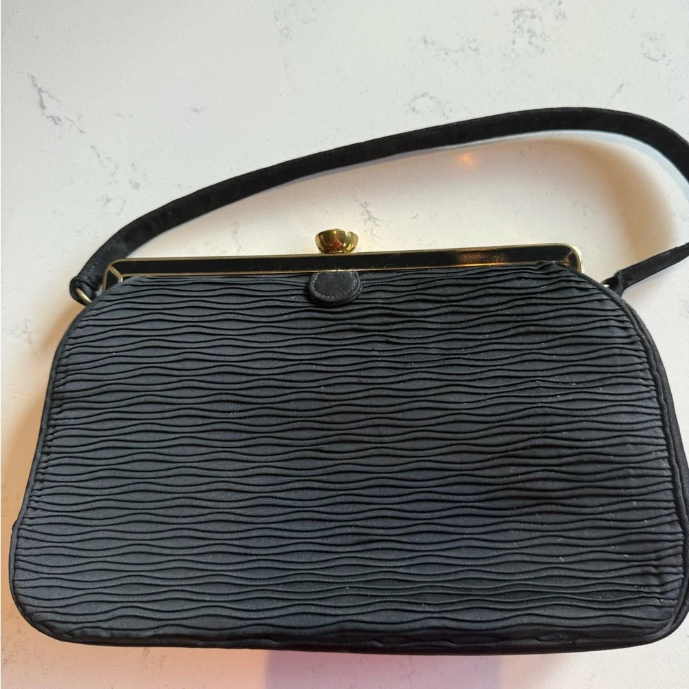 Vintage Meyers Made in USA Elegant Black Women's Handbag - Picture 2 of 9